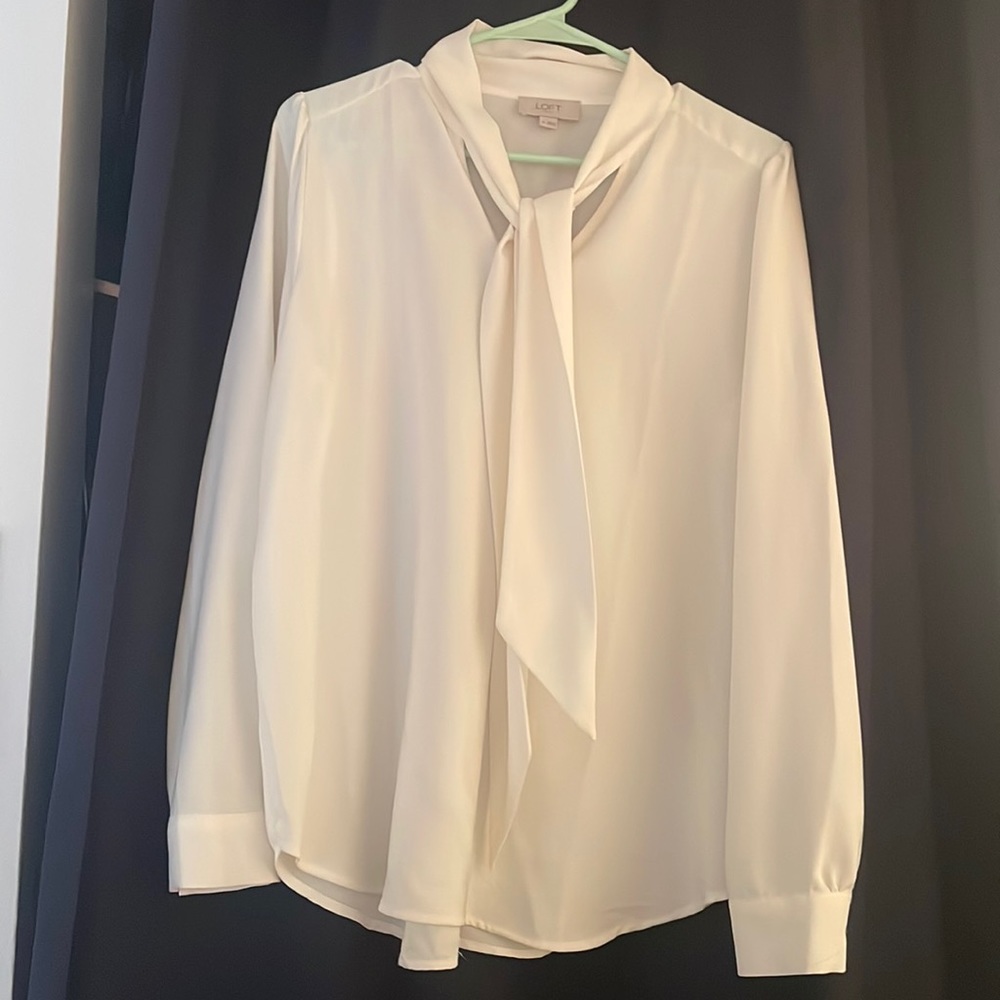 Loft Outlet white blouse with front tie